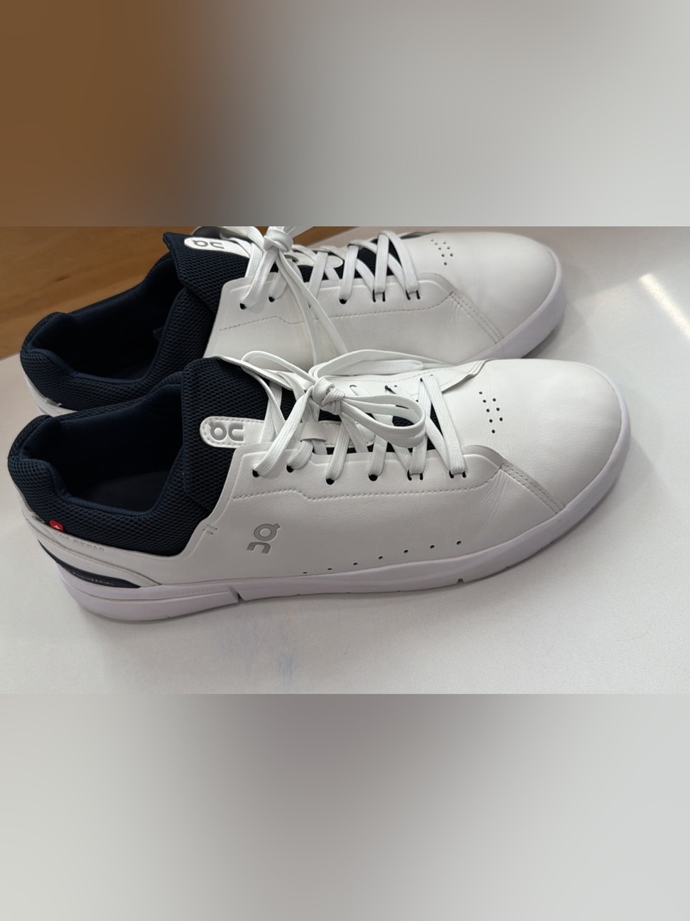 On Running Men's Roger Advantage Sneakers - White and Navy - Picture 6 of 8